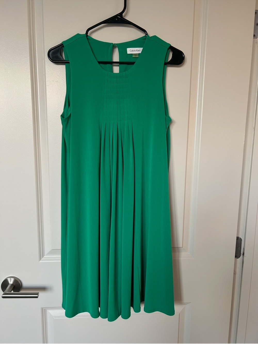 Calvin Klein Green Pleated Front Sleeveless Midi Dress